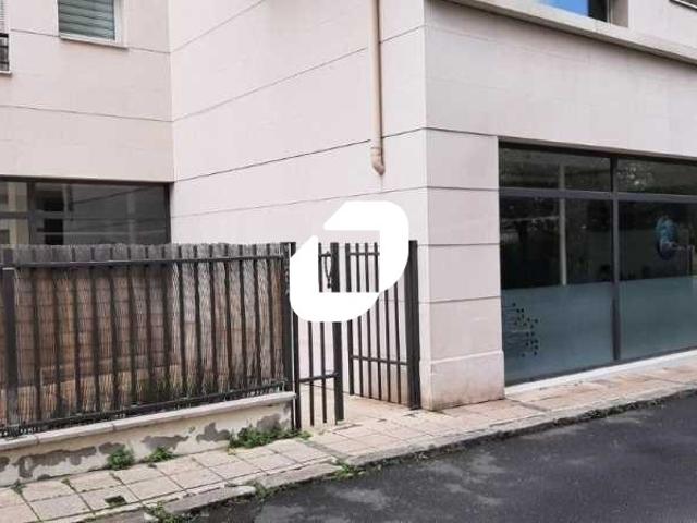 Bureau vente à Nanterre, Colombes
