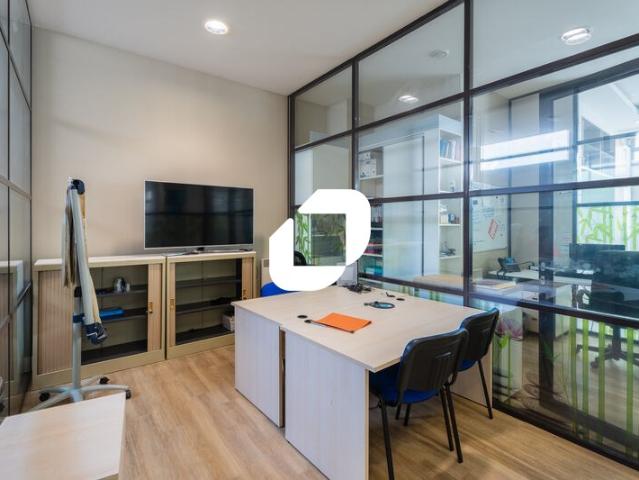 Bureau vente à Nanterre, Colombes