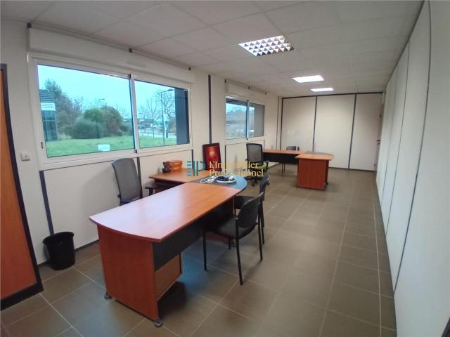 Bureau vente à Quimper, Bretagne