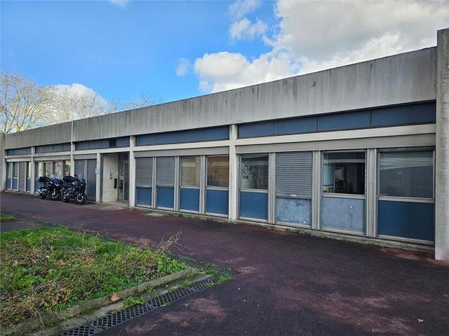 Bureau vente à Créteil