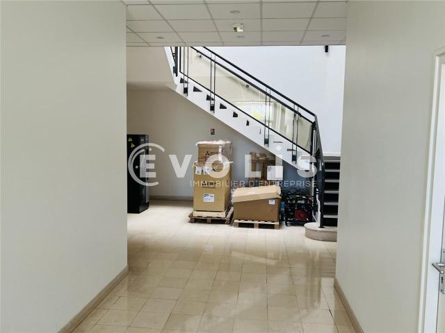 Bureau vente à Torcy, Emerainville