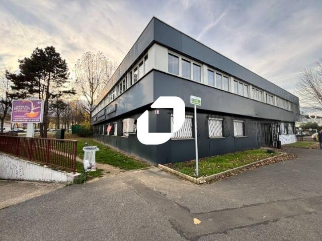 Bureau vente à Évry, Grigny
