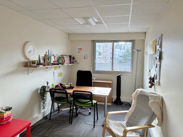 Bureau vente à Quartier Centre-Ville / Corentin Celton / Les Varennes, Issy-les-Moulineaux