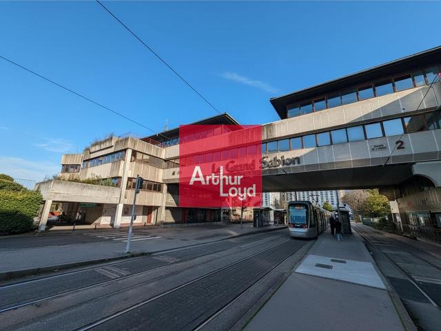 Bureau vente à Grenoble, La Tronche