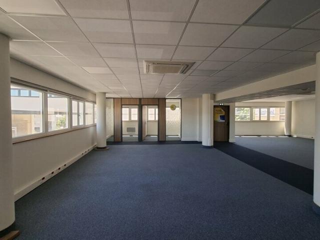 Bureau vente à Le Mans