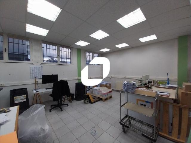 Bureau vente à Rambouillet, Le Mesnil-saint-denis