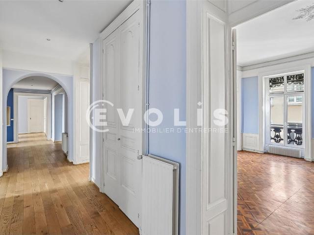 Bureau vente à Lyon, Métropole de Lyon