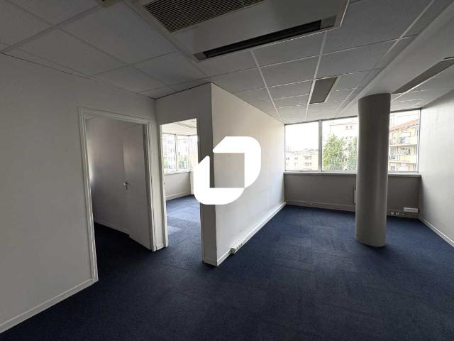 Bureau vente à Lyon, Métropole de Lyon