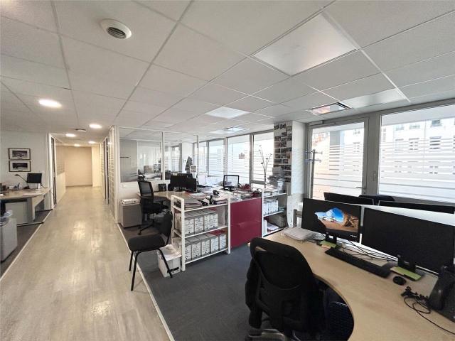 Bureau vente à Lyon, Métropole de Lyon