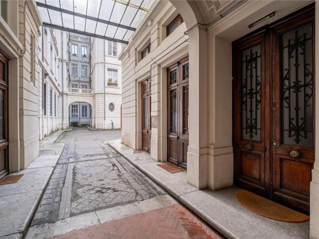 Bureau vente à Lyon, Métropole de Lyon