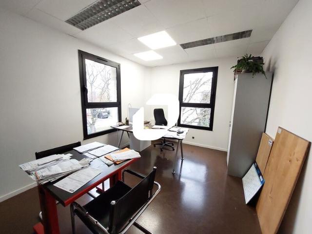 Bureau vente à Rambouillet, Magny-les-hameaux
