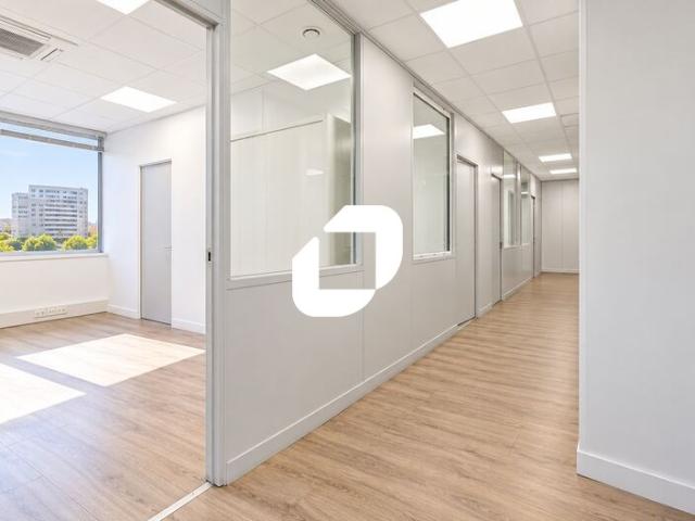 Bureau vente à Les Juilliottes, Maisons-Alfort