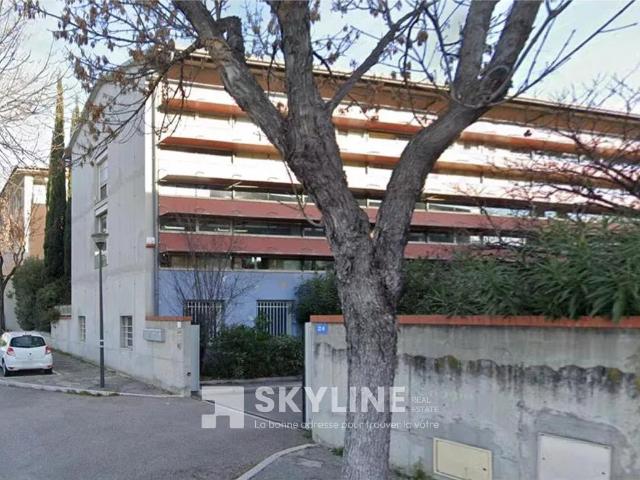 Bureau vente à Marseille