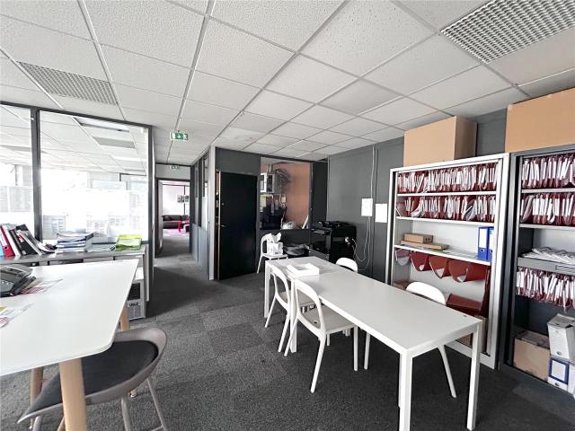 Bureau vente à Bordeaux, Mérignac