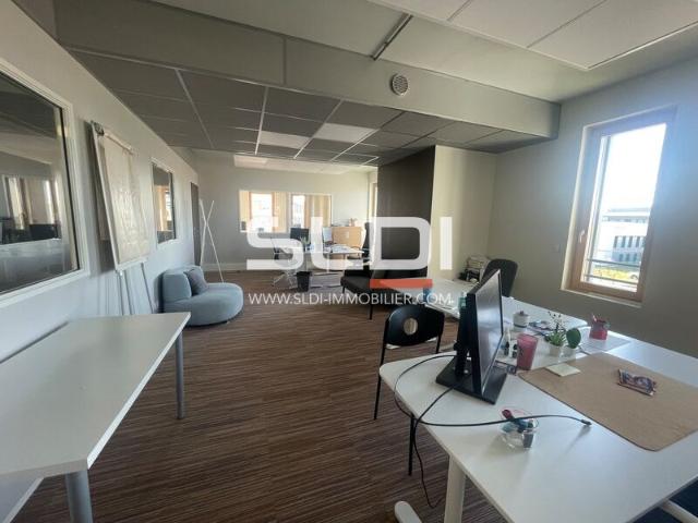 Bureau vente à Lyon, Métropole de Lyon
