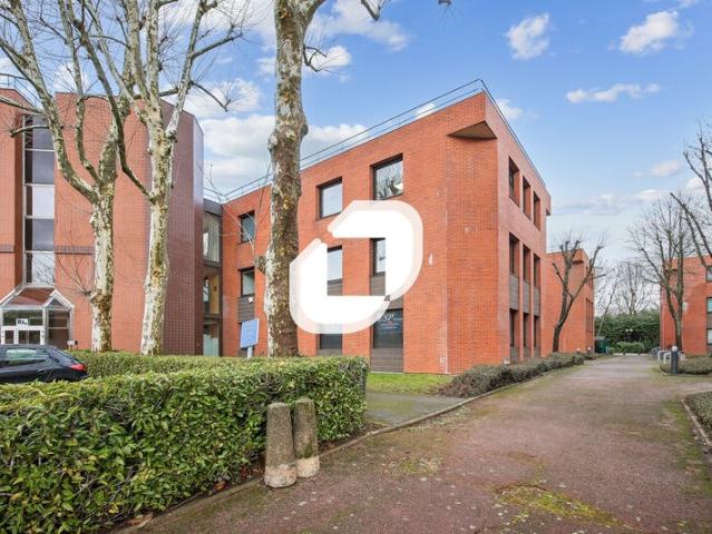 Bureau vente à Versailles, Montigny-le-bretonneux