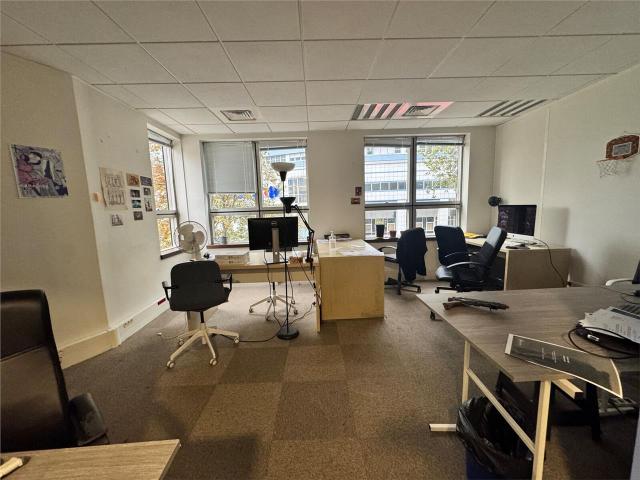 Bureau vente à Bobigny, Vaux-montreuil