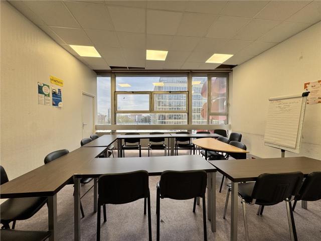 Bureau vente à Bas-Montreuil - République, Montreuil