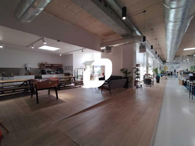 Bureau vente à Croix de Chavaux, Montreuil