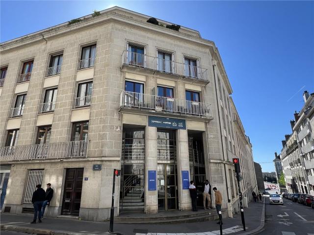 Bureau vente à Nantes, Bon Port
