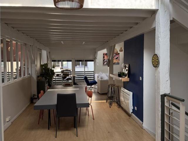 Bureau vente à Nantes