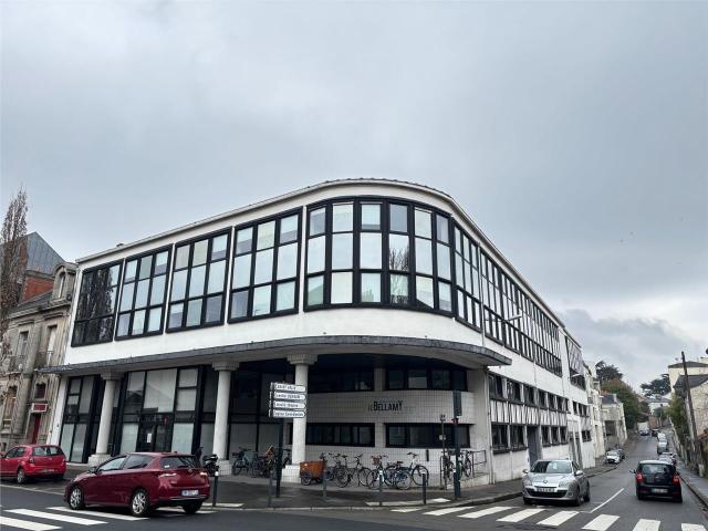 Bureau vente à Nantes