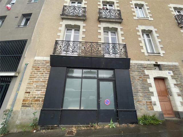 Bureau vente à Nantes