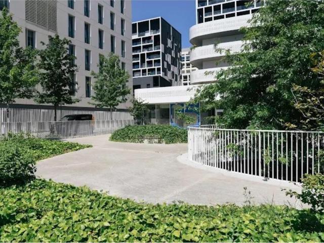 Bureau vente à Nantes