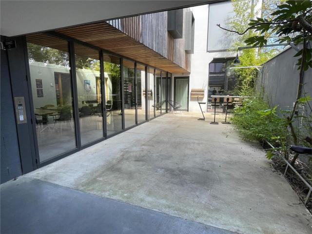 Bureau vente à Nantes