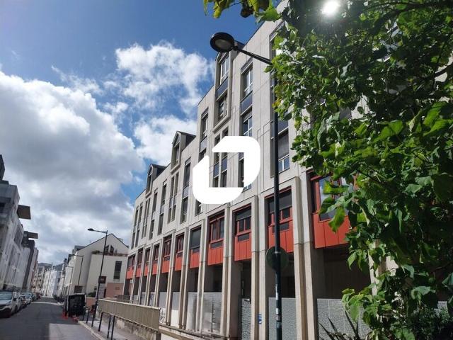 Bureau vente à Nantes