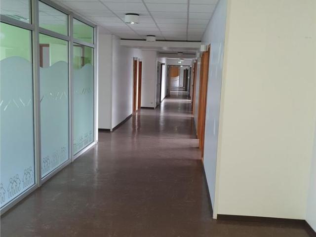 Bureau vente à Nantes