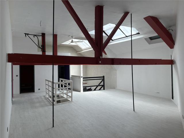 Bureau vente à Nantes