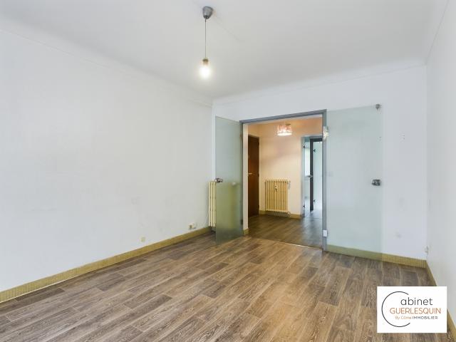 Bureau vente à Nantes