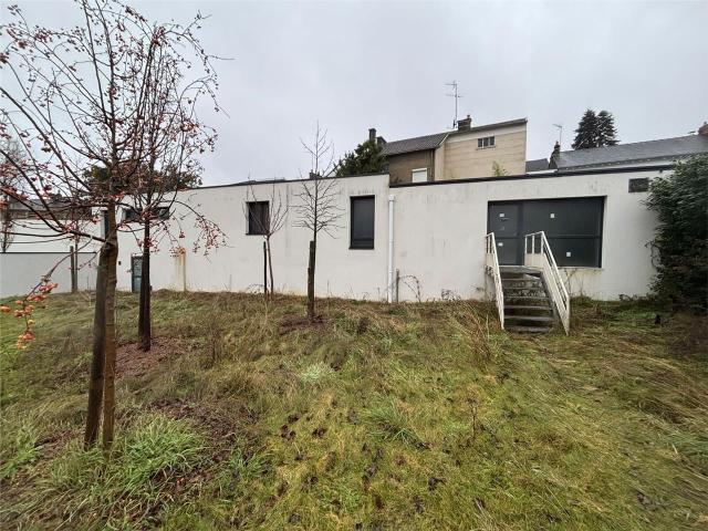 Bureau vente à Nantes
