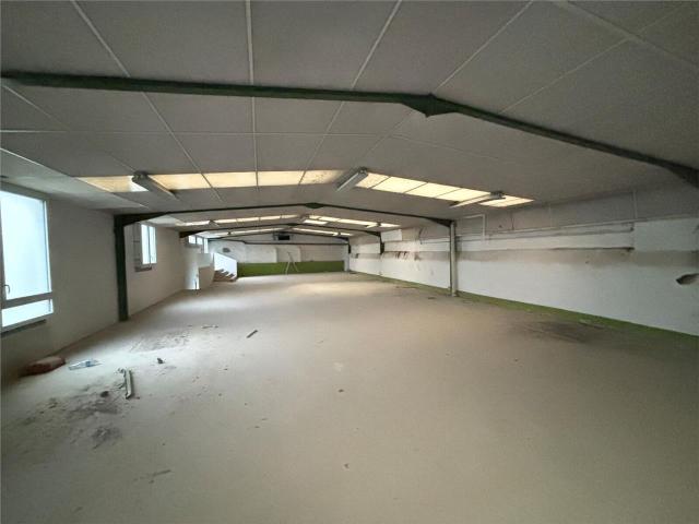 Bureau vente à Nantes