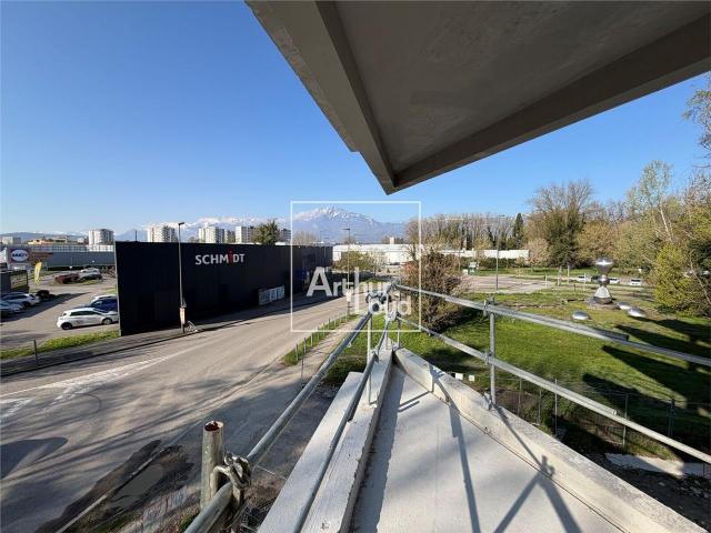 Bureau vente à Grenoble, Saint-martin-d'hères