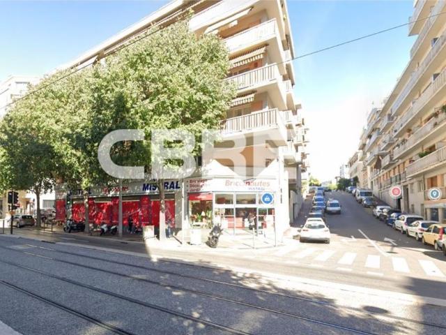Bureau vente à Nice