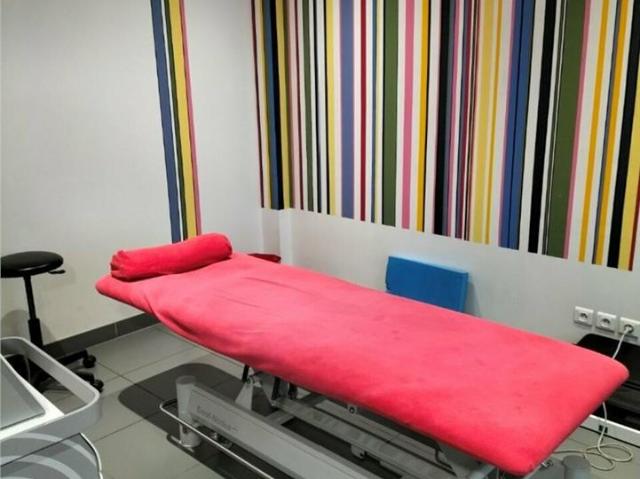 Bureau vente à Nîmes