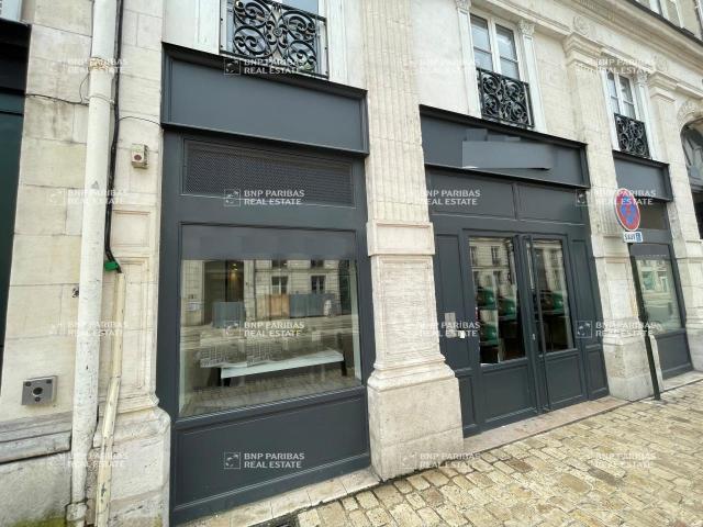 Bureau vente à Orléans