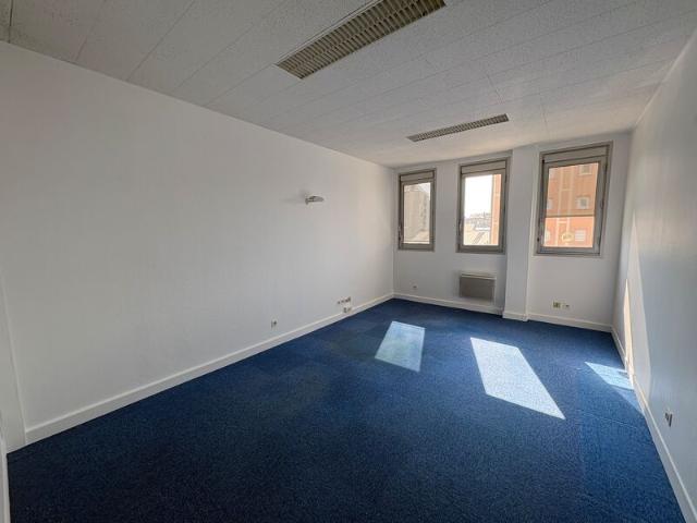 Bureau vente à Orléans
