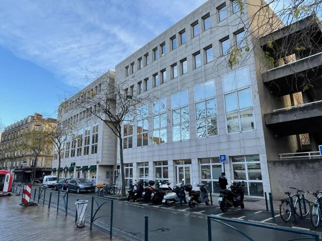 Bureau vente à Bobigny, Pantin