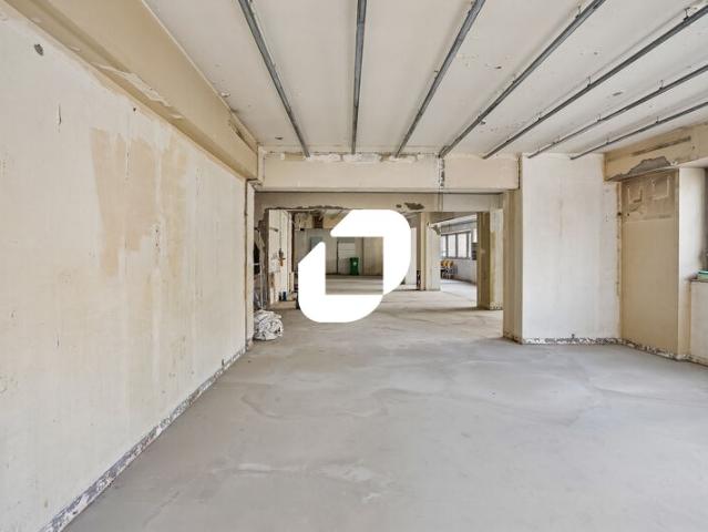 Bureau vente à Paris 13e Arrondissement, Paris