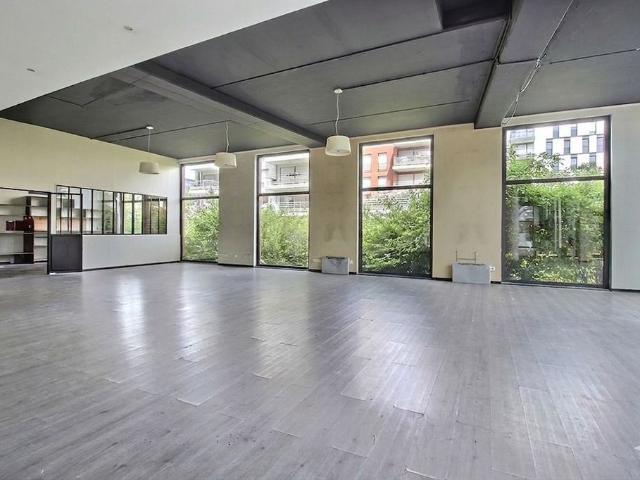 Bureau vente à Paris 13e Arrondissement, Paris