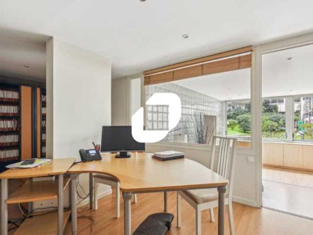 Bureau vente à Paris, Quartier Saint-Lambert