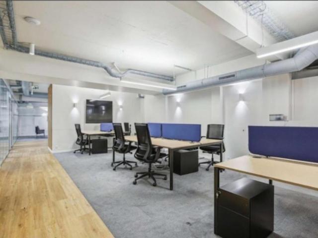 Bureau vente à Paris 16e Arrondissement, Paris