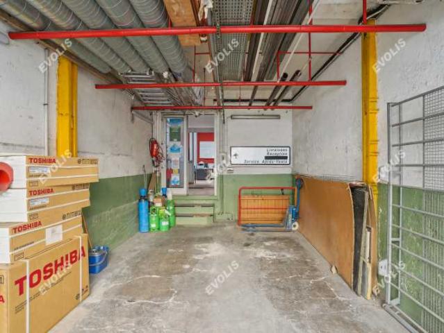 Bureau vente à Paris 17e Arrondissement, Paris