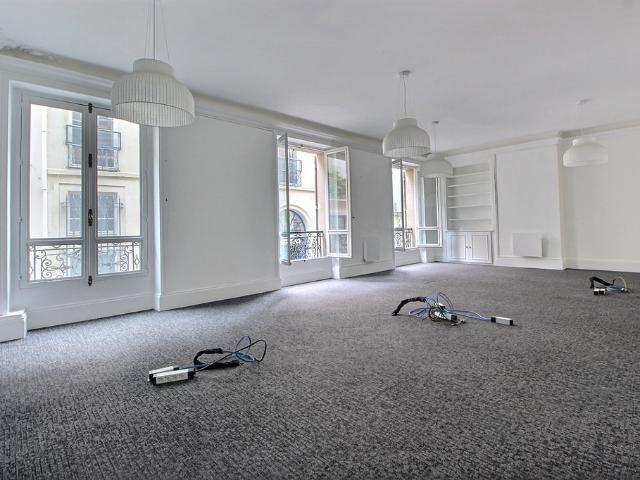 Bureau vente à Paris, Île-de-France