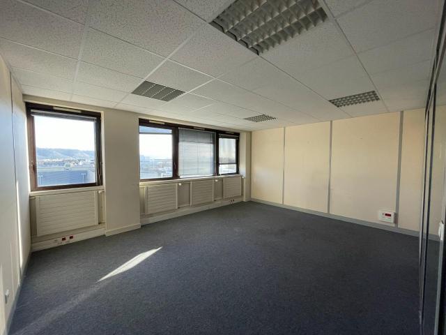 Bureau vente à Rouen, Ruan