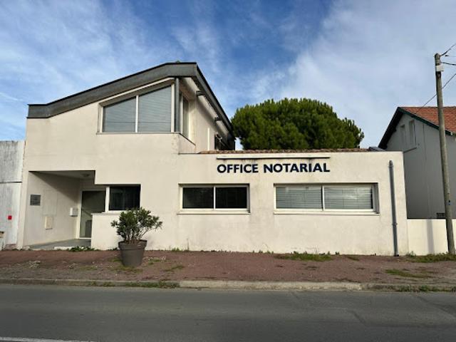 Bureau vente à Rochefort, Saint-agnant