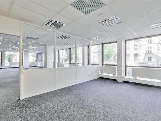 Bureau vente à Nanterre, Saint-cloud